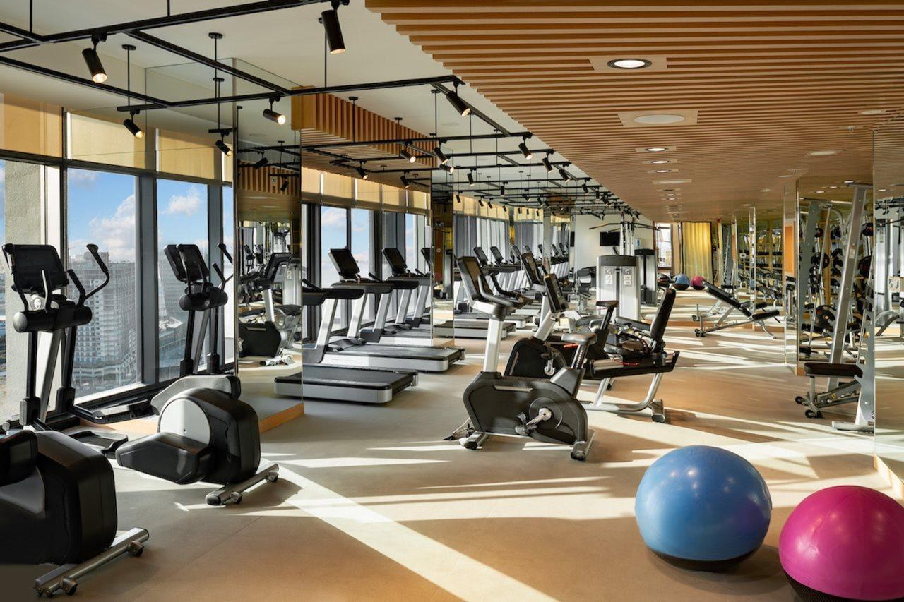 Millennium Atria Business Bay Aparthotel Dubai Exterior photo The gym at the hotel